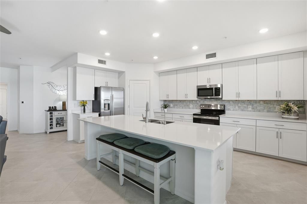 待售: $350,000 (3 贝兹, 2 浴室, 1917 平方英尺)