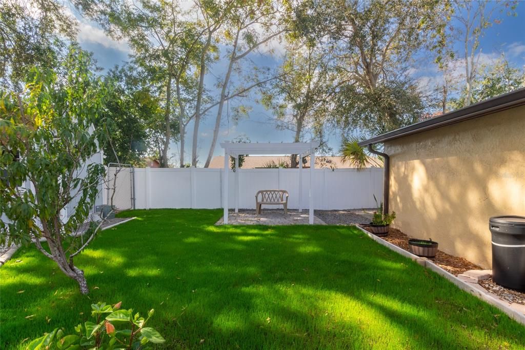 En Venta: $324,900 (4 camas, 3 baños, 1827 Pies cuadrados)