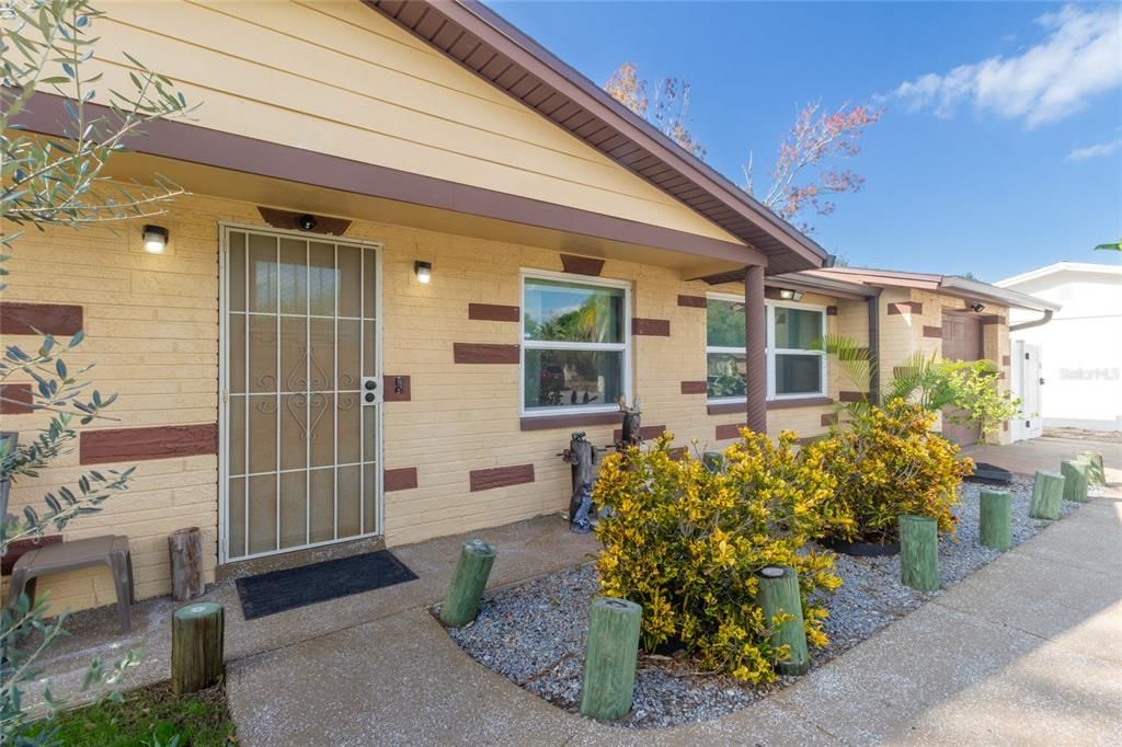 En Venta: $324,900 (4 camas, 3 baños, 1827 Pies cuadrados)