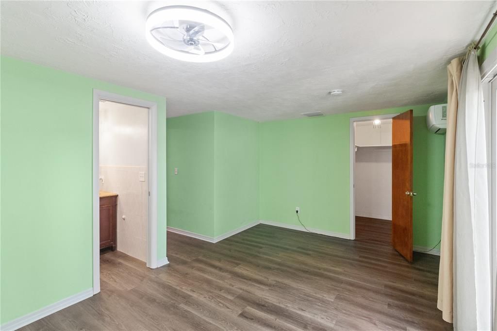 En Venta: $324,900 (4 camas, 3 baños, 1827 Pies cuadrados)