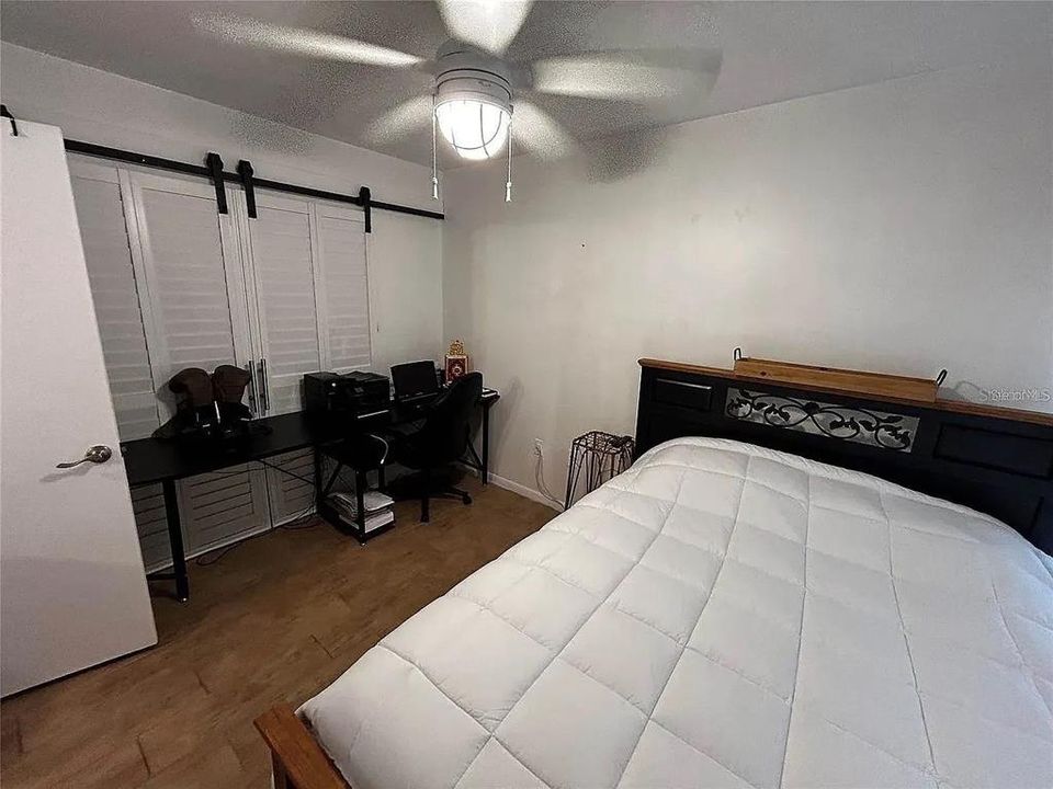 For Rent: $2,200 (2 beds, 1 baths, 857 Square Feet)