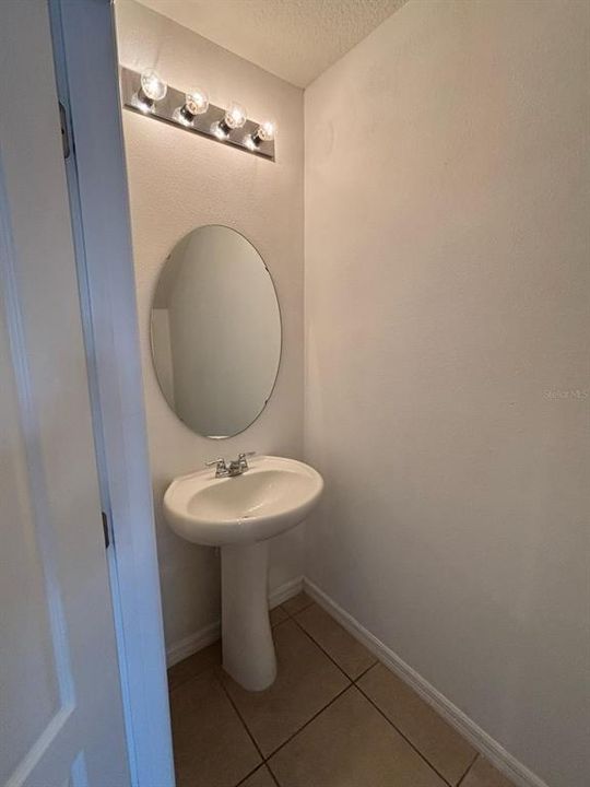 For Rent: $1,800 (3 beds, 2 baths, 1507 Square Feet)