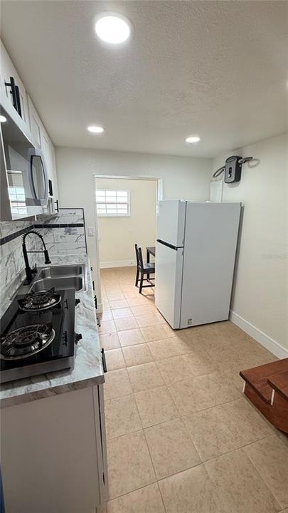 На продажу: $415,000 (3 спален, 2 ванн, 1118 Квадратных фут)