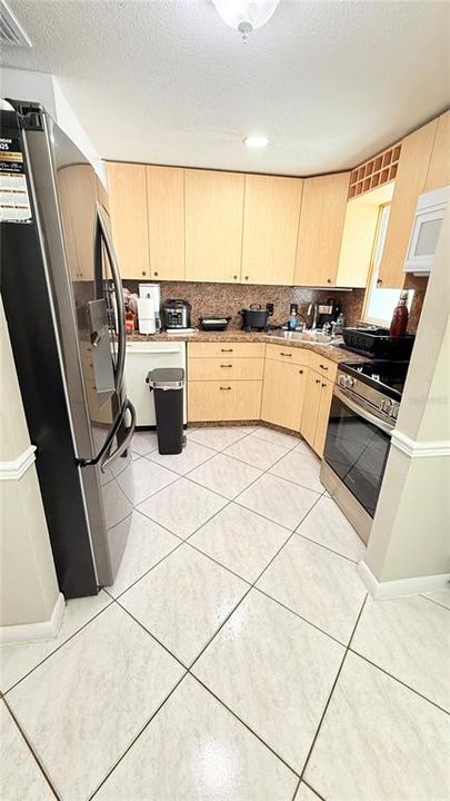 На продажу: $415,000 (3 спален, 2 ванн, 1118 Квадратных фут)