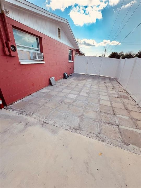 На продажу: $415,000 (3 спален, 2 ванн, 1118 Квадратных фут)