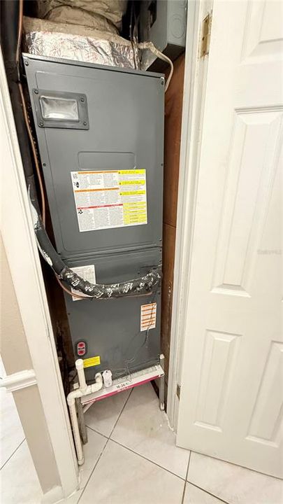 На продажу: $415,000 (3 спален, 2 ванн, 1118 Квадратных фут)