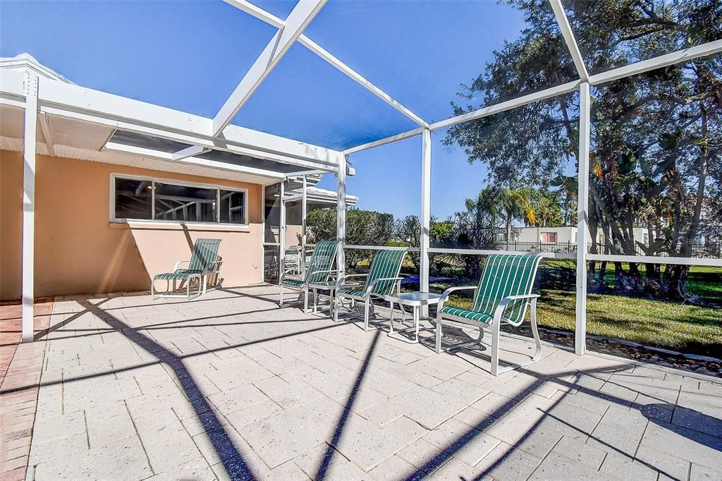 For Sale: $845,000 (3 beds, 3 baths, 2076 Square Feet)