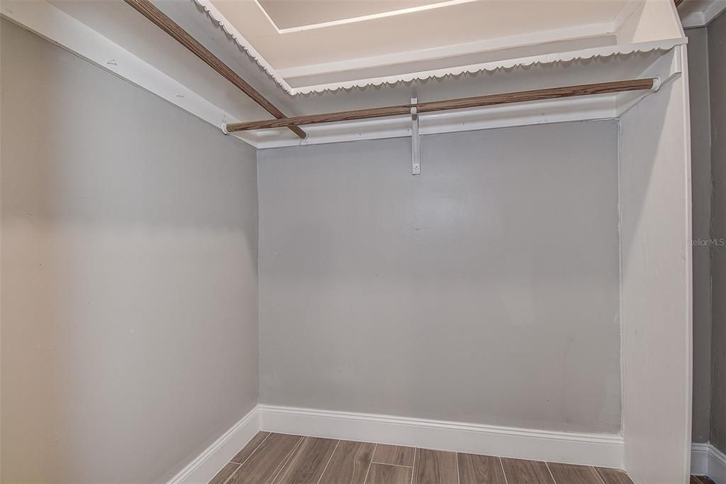 For Sale: $845,000 (3 beds, 3 baths, 2076 Square Feet)