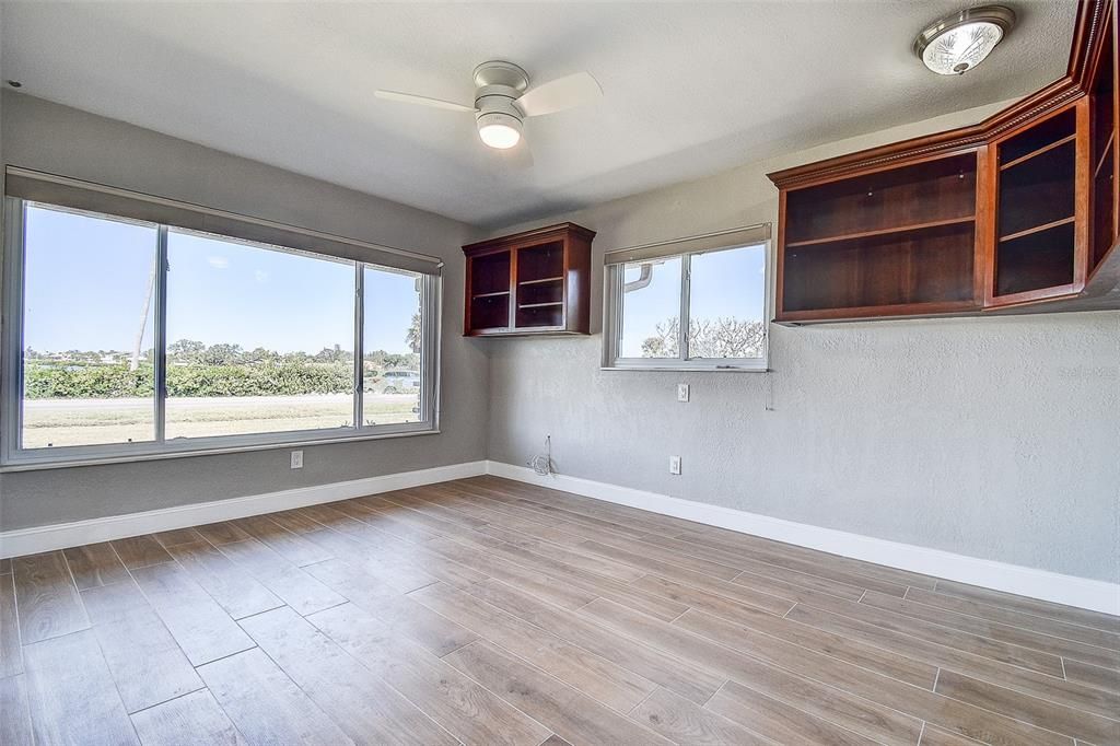 For Sale: $845,000 (3 beds, 3 baths, 2076 Square Feet)