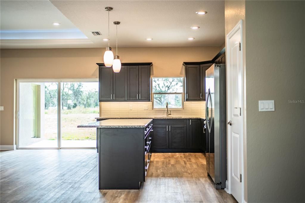 For Sale: $459,900 (4 beds, 3 baths, 2290 Square Feet)