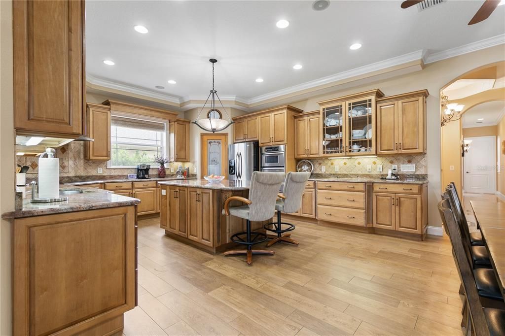 待售: $1,850,000 (4 贝兹, 4 浴室, 4612 平方英尺)