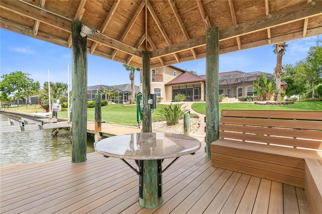 待售: $1,850,000 (4 贝兹, 4 浴室, 4612 平方英尺)