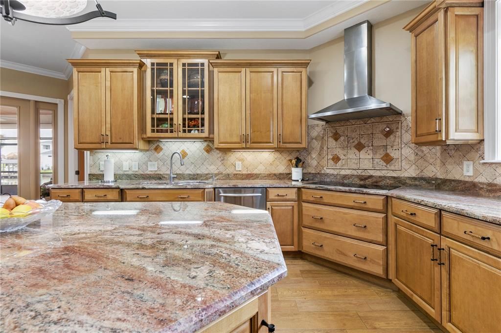 待售: $1,850,000 (4 贝兹, 4 浴室, 4612 平方英尺)