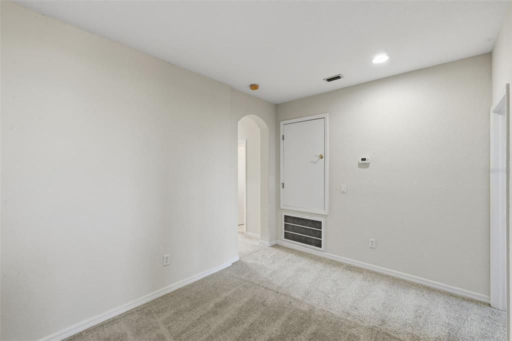 For Sale: $260,000 (3 beds, 2 baths, 1706 Square Feet)