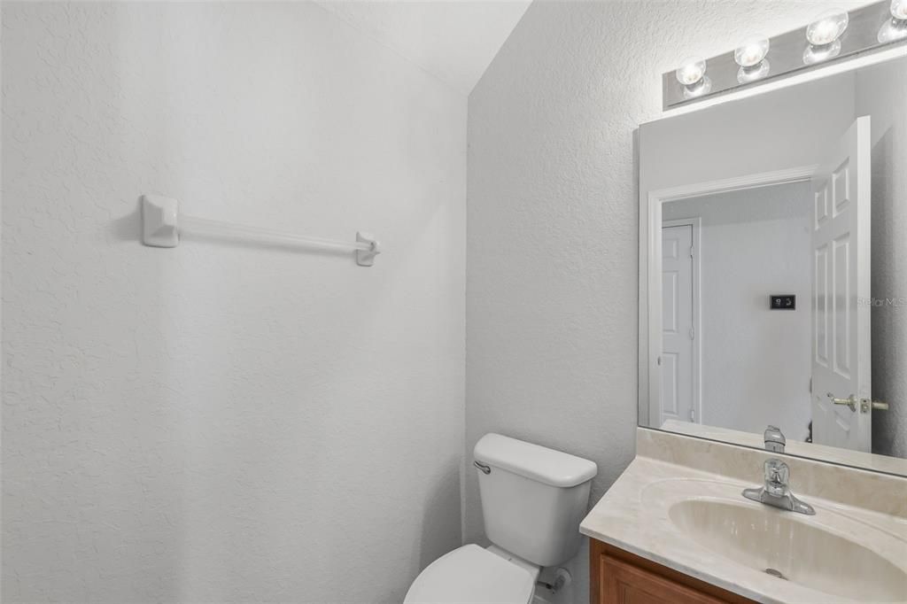 For Sale: $260,000 (3 beds, 2 baths, 1706 Square Feet)