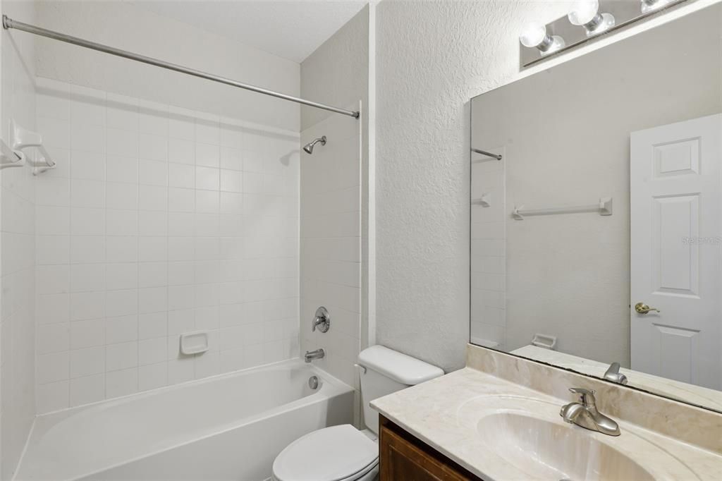 For Sale: $260,000 (3 beds, 2 baths, 1706 Square Feet)