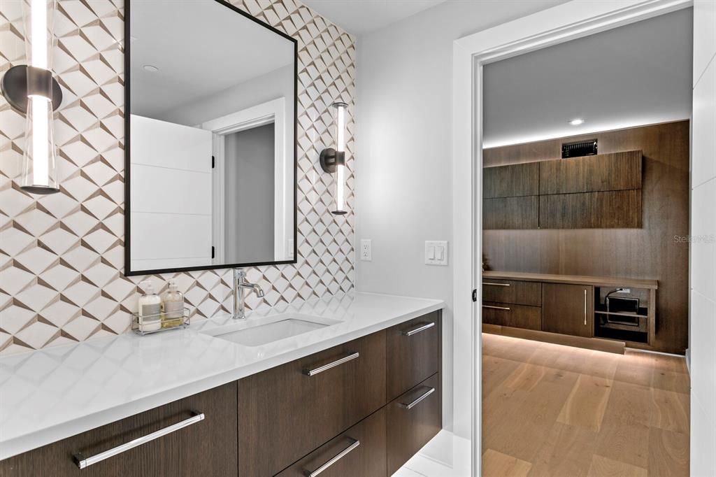 待售: $13,900,000 (8 贝兹, 8 浴室, 9271 平方英尺)