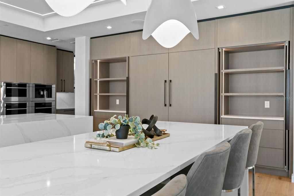 待售: $13,900,000 (8 贝兹, 8 浴室, 9271 平方英尺)