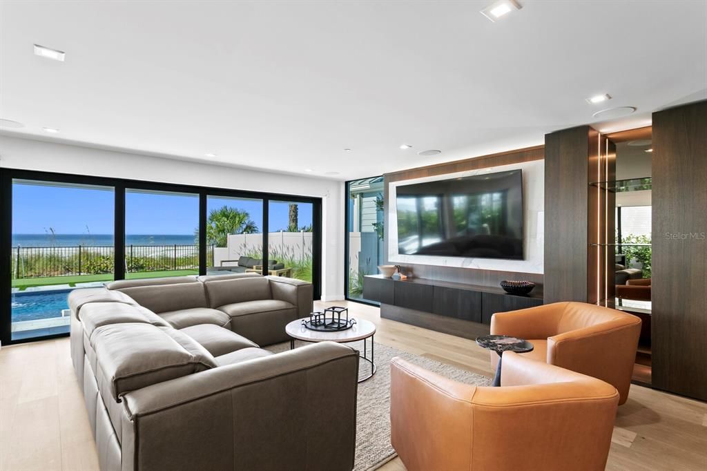 待售: $13,900,000 (8 贝兹, 8 浴室, 9271 平方英尺)