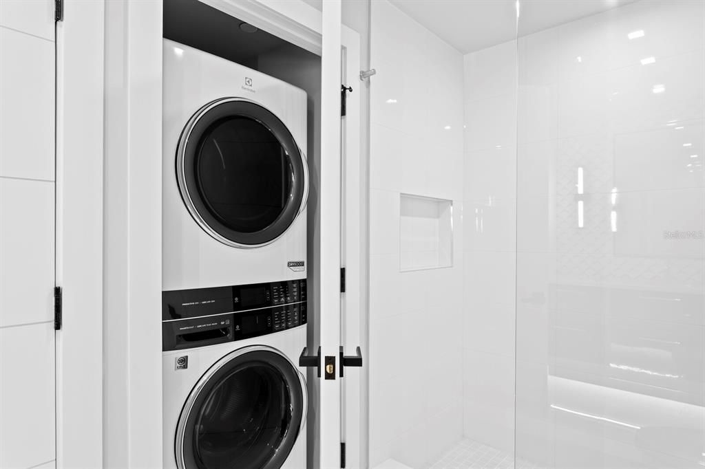 待售: $13,900,000 (8 贝兹, 8 浴室, 9271 平方英尺)