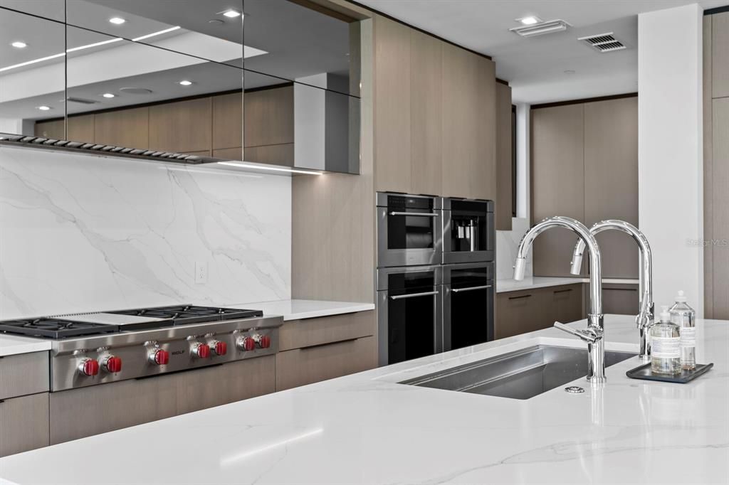 待售: $13,900,000 (8 贝兹, 8 浴室, 9271 平方英尺)