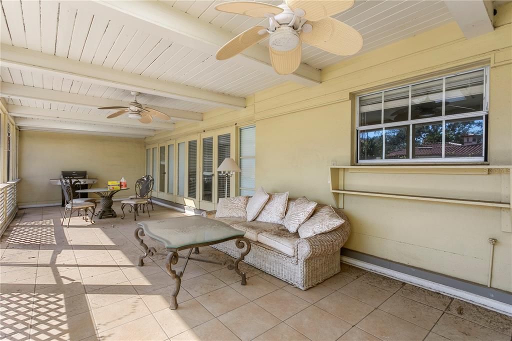 待售: $999,000 (2 贝兹, 2 浴室, 3574 平方英尺)