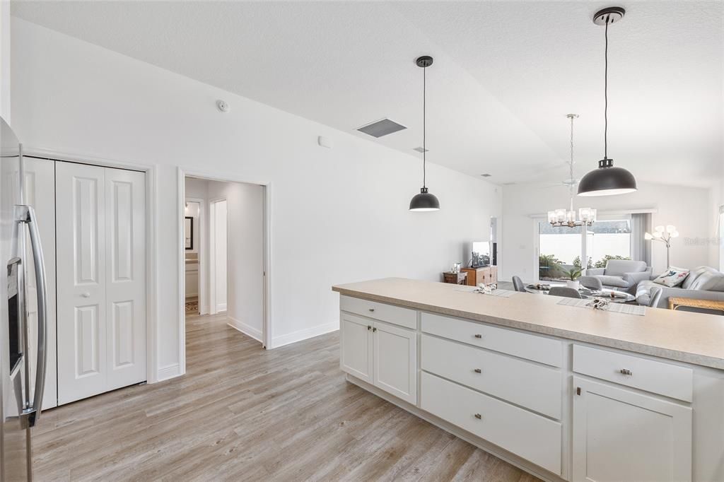 For Sale: $379,000 (3 beds, 2 baths, 1499 Square Feet)