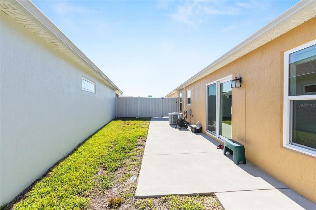 For Sale: $379,000 (3 beds, 2 baths, 1499 Square Feet)