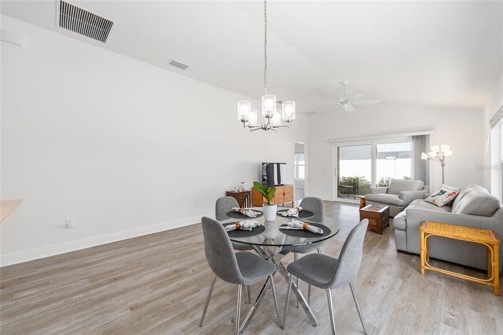 For Sale: $379,000 (3 beds, 2 baths, 1499 Square Feet)