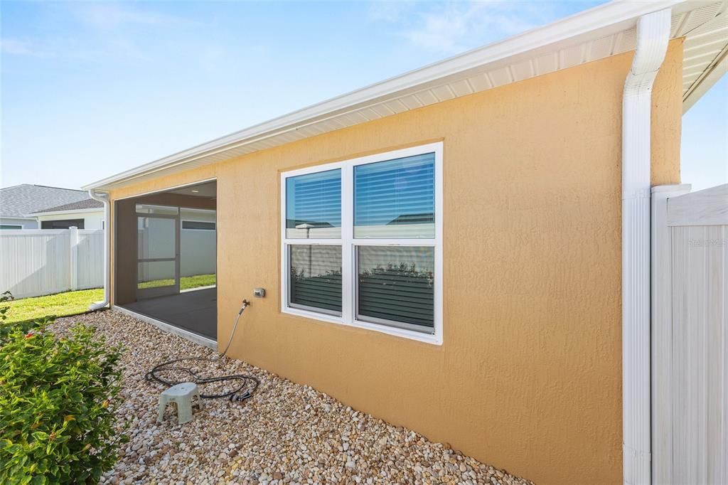 For Sale: $379,000 (3 beds, 2 baths, 1499 Square Feet)