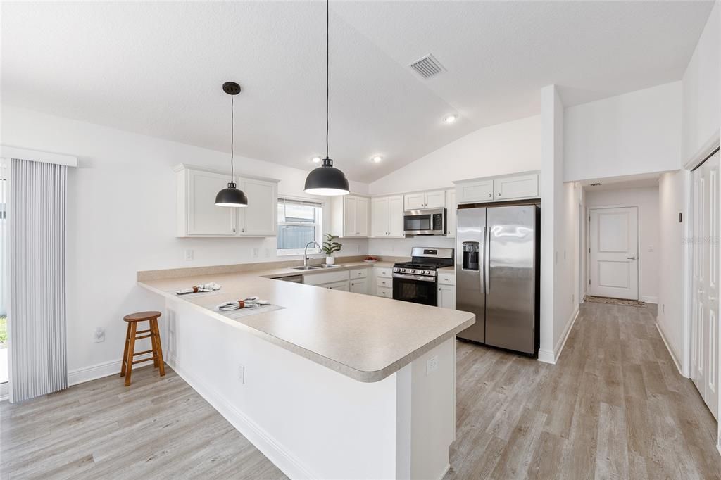 For Sale: $379,000 (3 beds, 2 baths, 1499 Square Feet)