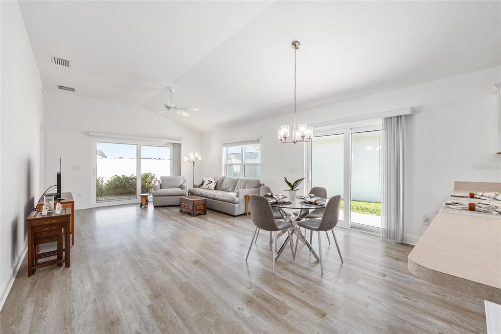 For Sale: $379,000 (3 beds, 2 baths, 1499 Square Feet)