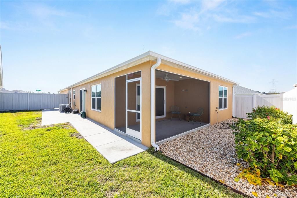 For Sale: $379,000 (3 beds, 2 baths, 1499 Square Feet)