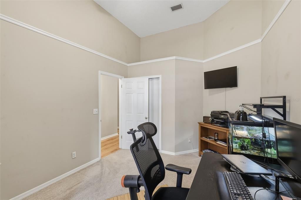 Под контрактом: $449,900 (4 спален, 2 ванн, 2292 Квадратных фут)