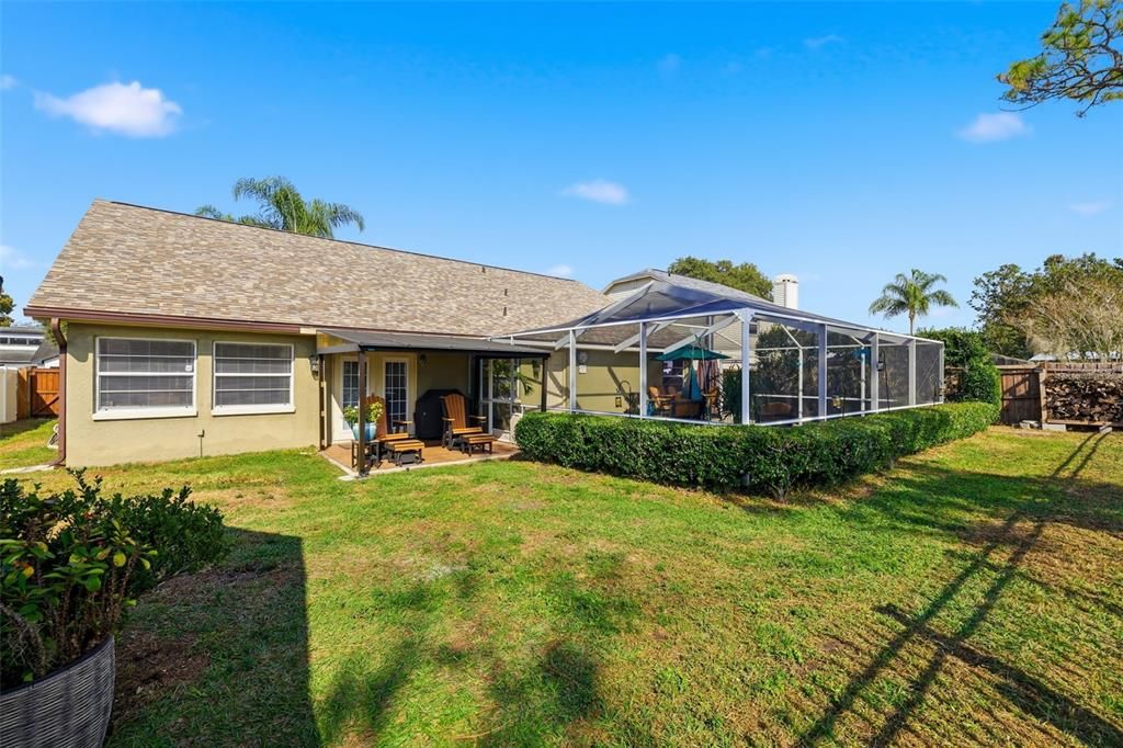 Под контрактом: $449,900 (4 спален, 2 ванн, 2292 Квадратных фут)