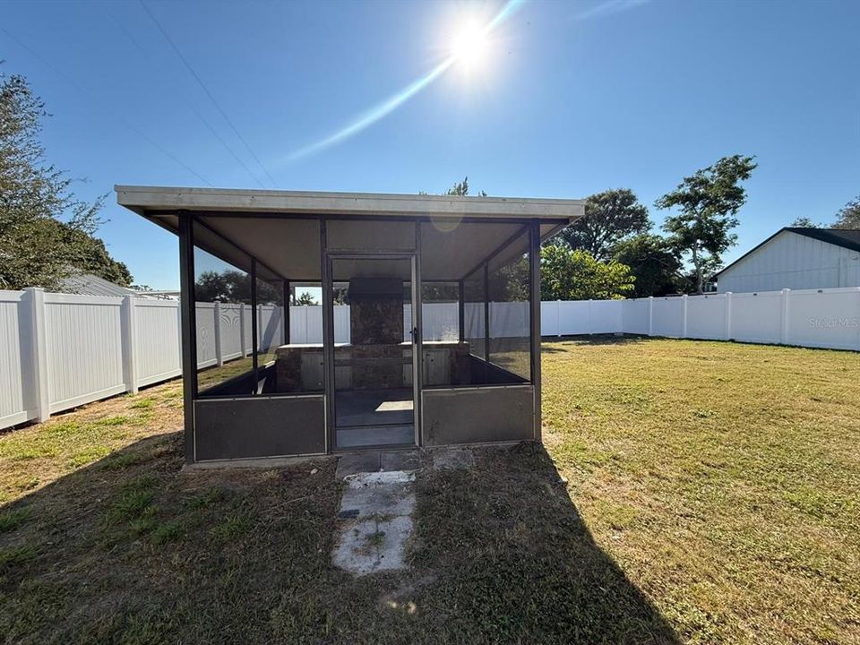 待售: $300,000 (3 贝兹, 2 浴室, 1476 平方英尺)