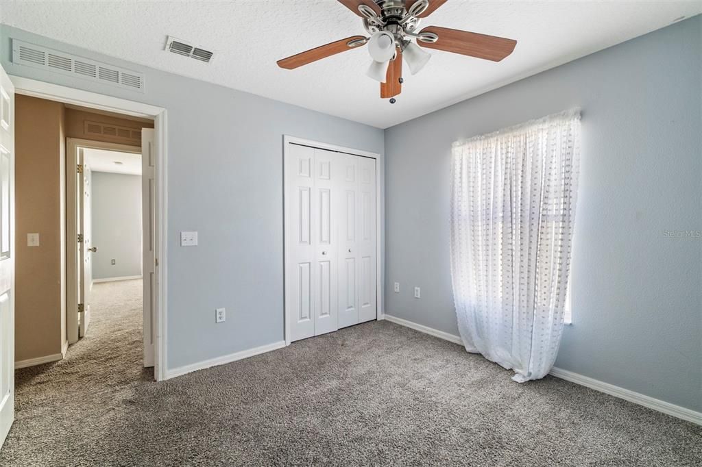 出租: $2,500 (4 贝兹, 3 浴室, 3020 平方英尺)