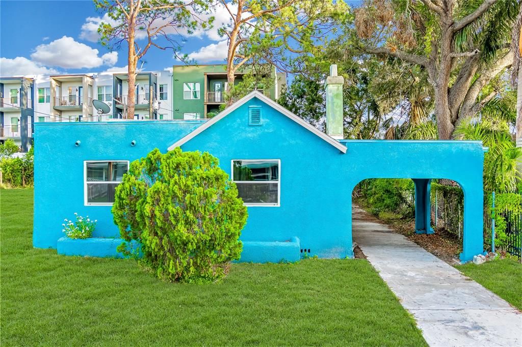 For Rent: $2,500 (3 beds, 1 baths, 1120 Square Feet)