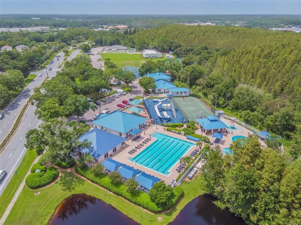 Activo con contrato: $399,900 (4 camas, 2 baños, 1709 Pies cuadrados)