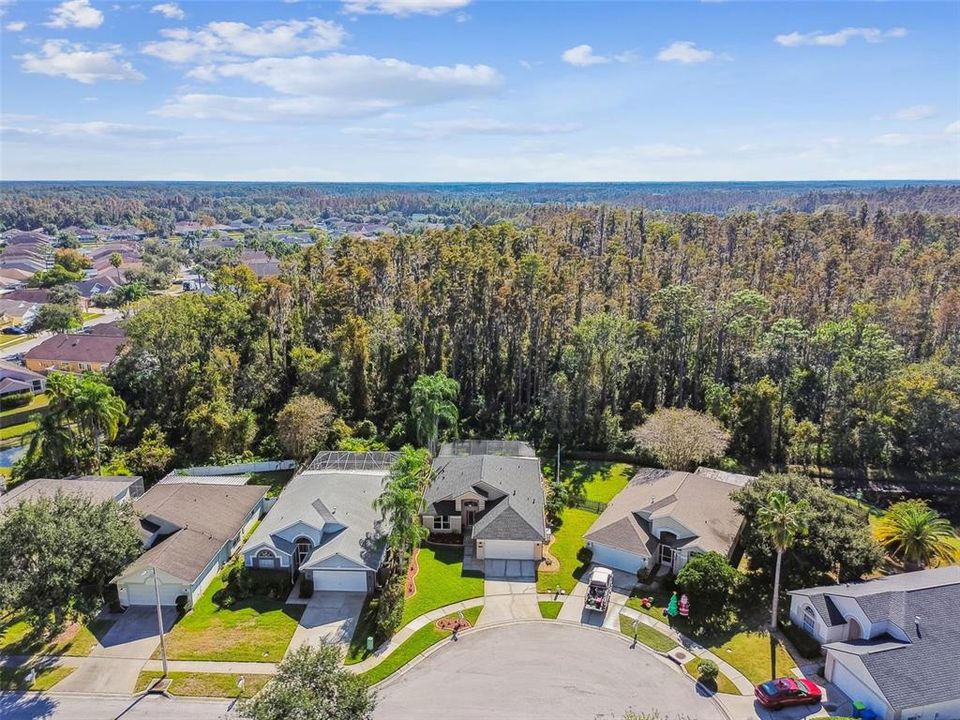 Activo con contrato: $399,900 (4 camas, 2 baños, 1709 Pies cuadrados)