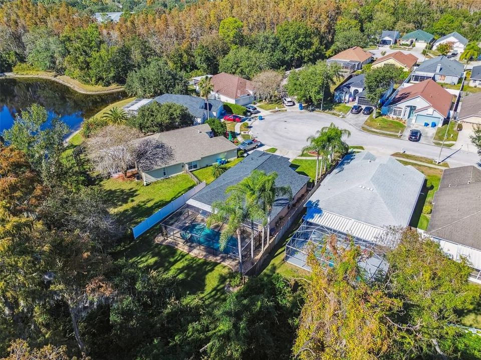 Activo con contrato: $399,900 (4 camas, 2 baños, 1709 Pies cuadrados)