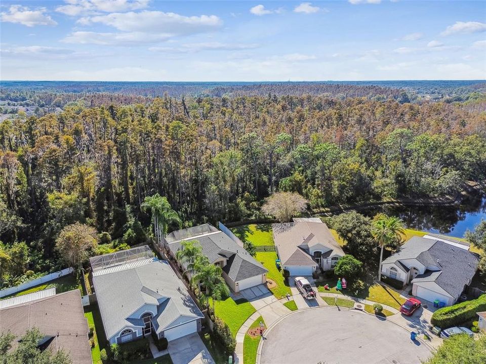 Activo con contrato: $399,900 (4 camas, 2 baños, 1709 Pies cuadrados)