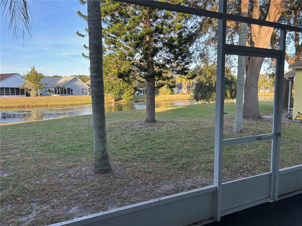 На продажу: $284,900 (3 спален, 2 ванн, 1264 Квадратных фут)