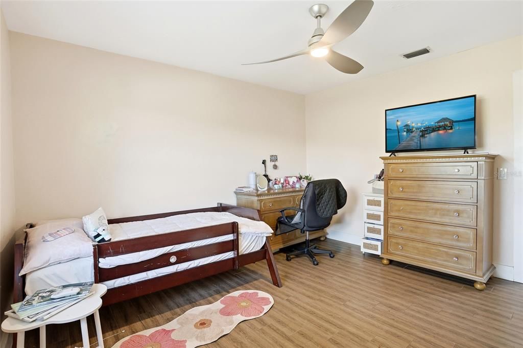 Active With Contract: $750,000 (4 beds, 3 baths, 2848 Square Feet)