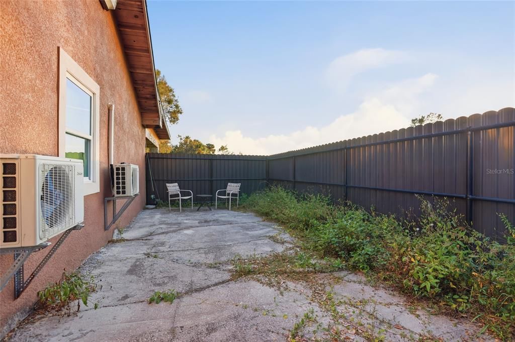 Active With Contract: $750,000 (4 beds, 3 baths, 2848 Square Feet)