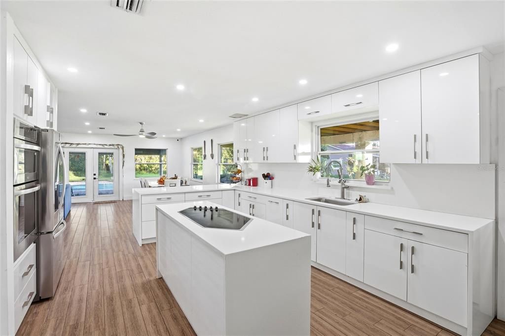 Active With Contract: $750,000 (4 beds, 3 baths, 2848 Square Feet)