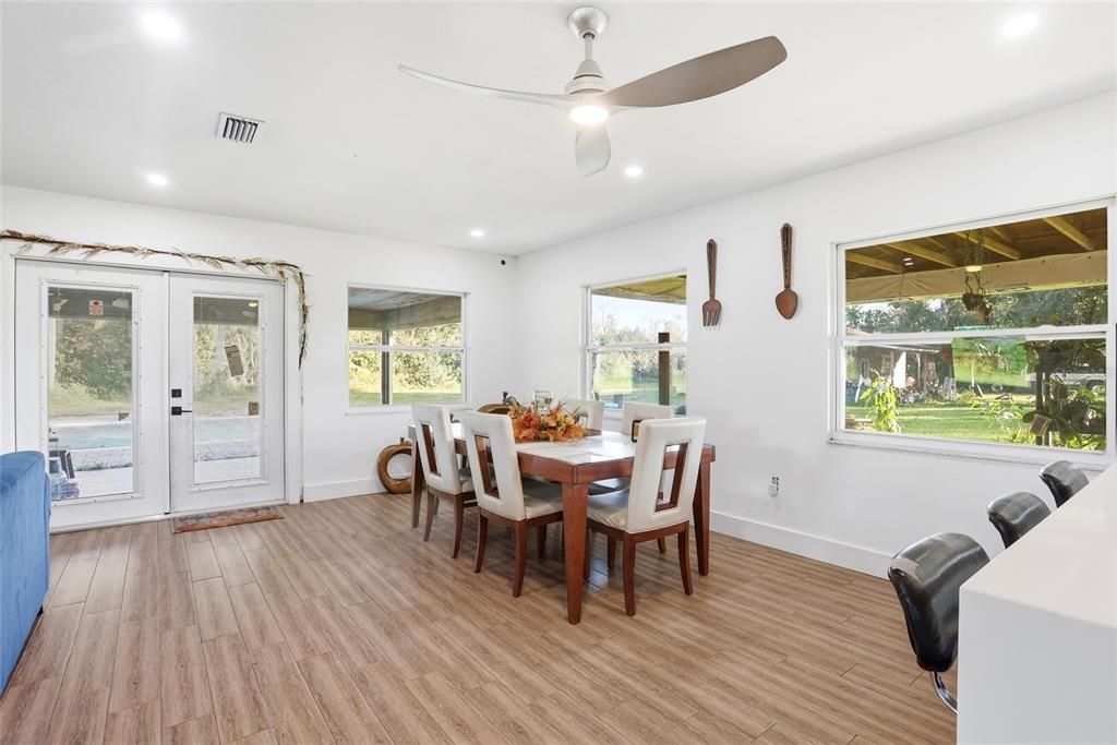 Active With Contract: $750,000 (4 beds, 3 baths, 2848 Square Feet)