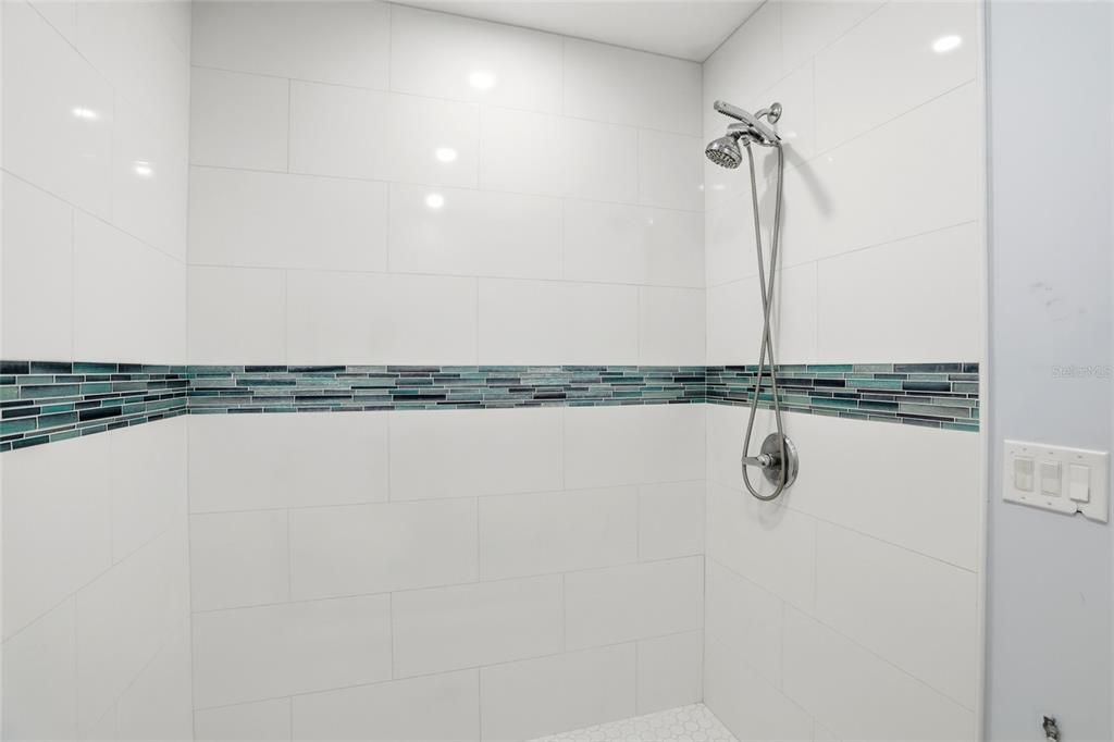 Active With Contract: $750,000 (4 beds, 3 baths, 2848 Square Feet)