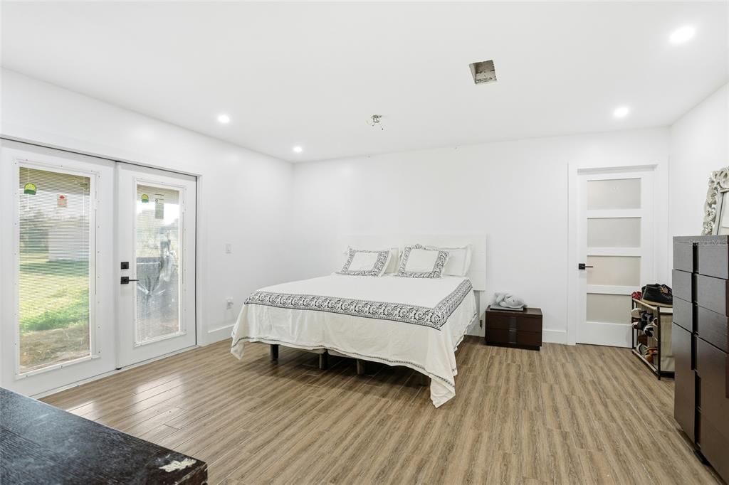 Active With Contract: $750,000 (4 beds, 3 baths, 2848 Square Feet)