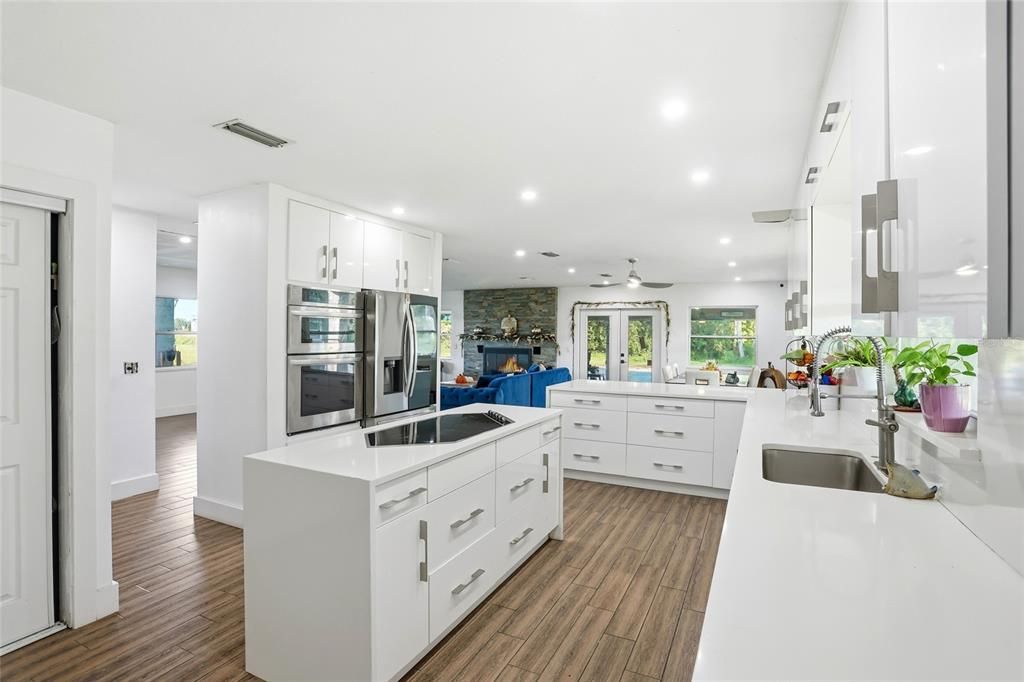 Active With Contract: $750,000 (4 beds, 3 baths, 2848 Square Feet)